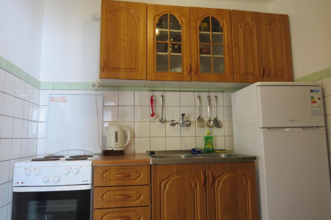 Apartments Feral Baška Voda エクステリア 写真